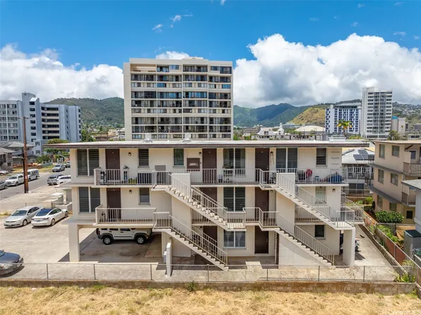 717 Hausten St, Honolulu, HI 96826
