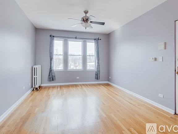 3rd image of 3805 W Cullom Ave #2