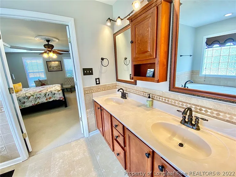3705 Lockerbie Ct — Photo 21