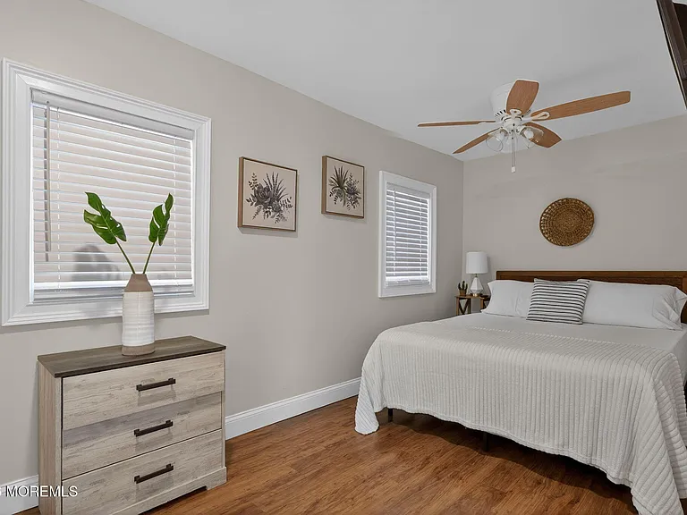 32 Franklin Ave — Photo 19