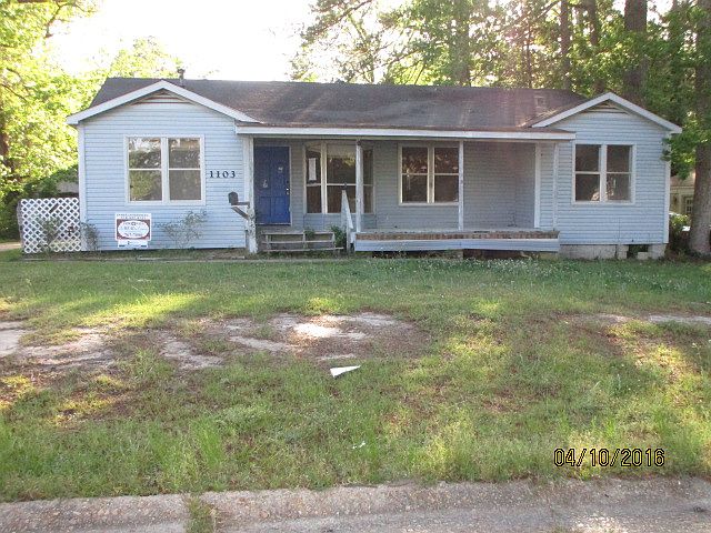 1st image of 1103 Dennis Ave