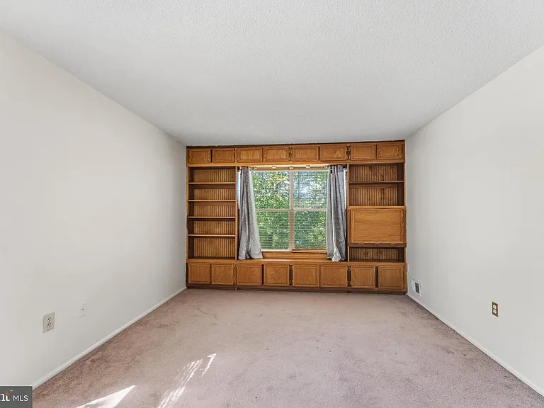 96 Willow Ct — Photo 11