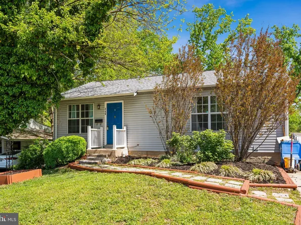 246 Manassas Dr, Manassas Park, VA 20111