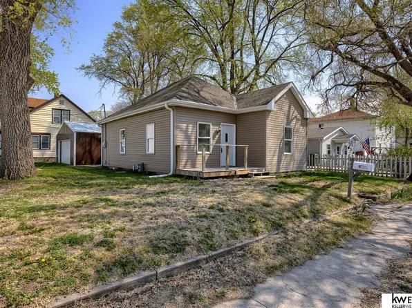 926 Avenue C, Council Bluffs, IA 51503