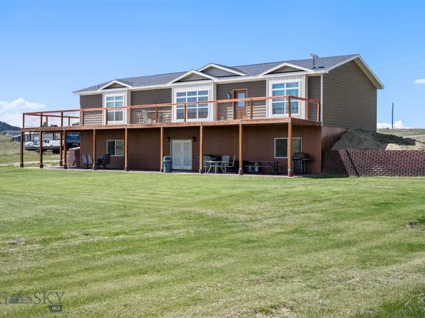 590 Coyote Ln, Butte, MT 59701