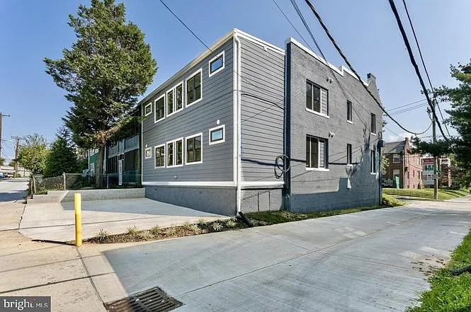 4000 7th St NE #101 — Photo 15