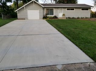 7315 N Hemple Ave, Kansas City, MO 64152