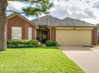 17003 Dusty Mill Dr E, Sugar Land, TX 77498