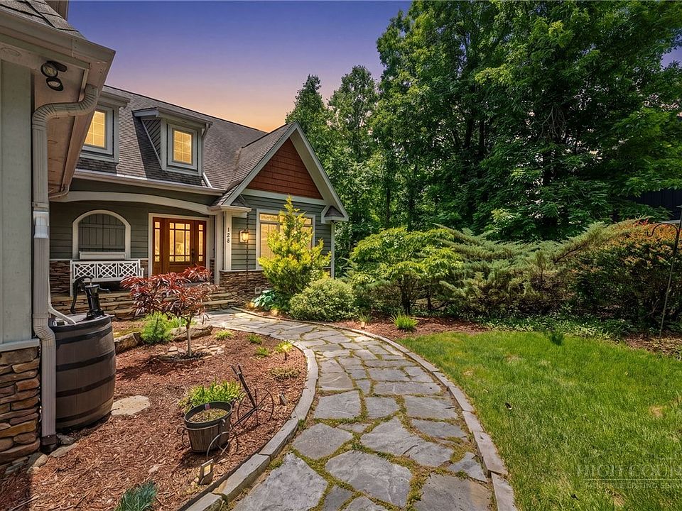 1st image of 128 E Pinecrest Court