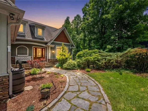 128 E Pinecrest Court, Boone, NC 28607