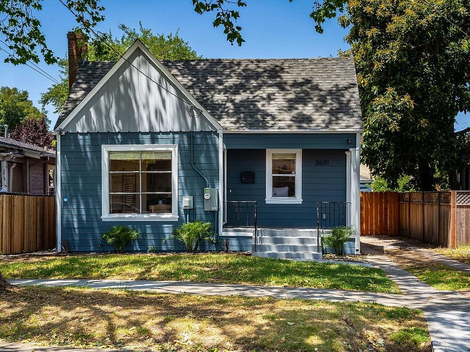 2nd image of 2621 Durant Avenue