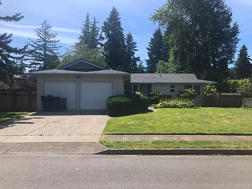 2029 175th Ave NE Photo 1