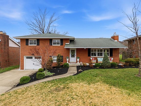 2nd image of 564 Fairwood Rd