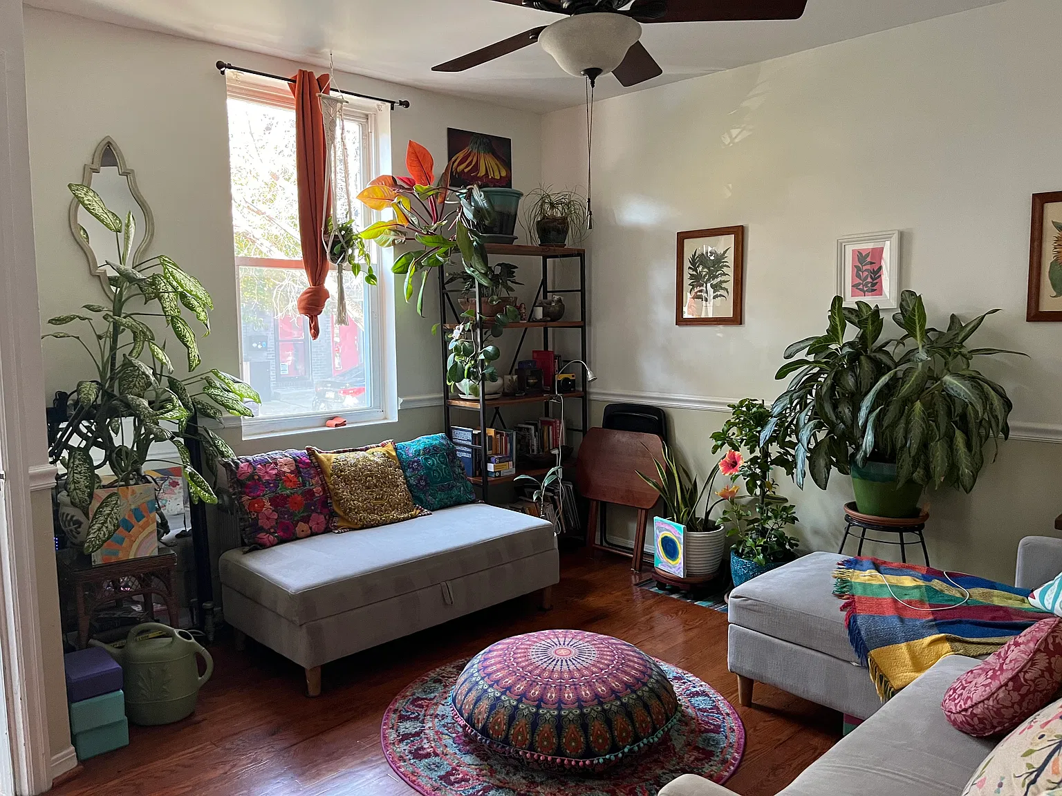 2425 E Letterly St — Photo 1