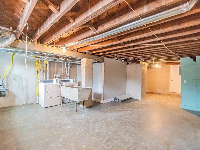 1-1653 Northgate Rd #1 — Photo 25
