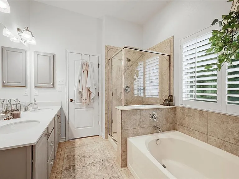 7721 Haggans Ln — Photo 17