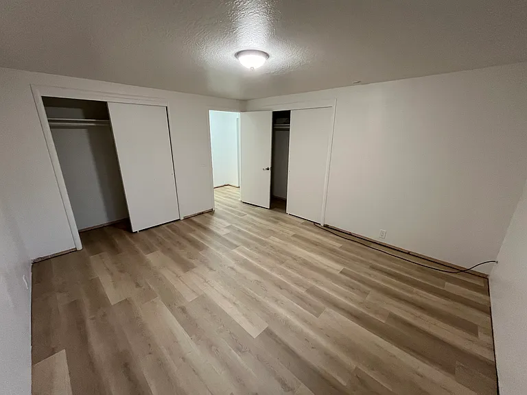 1860 Point View Dr #3 — Photo 7
