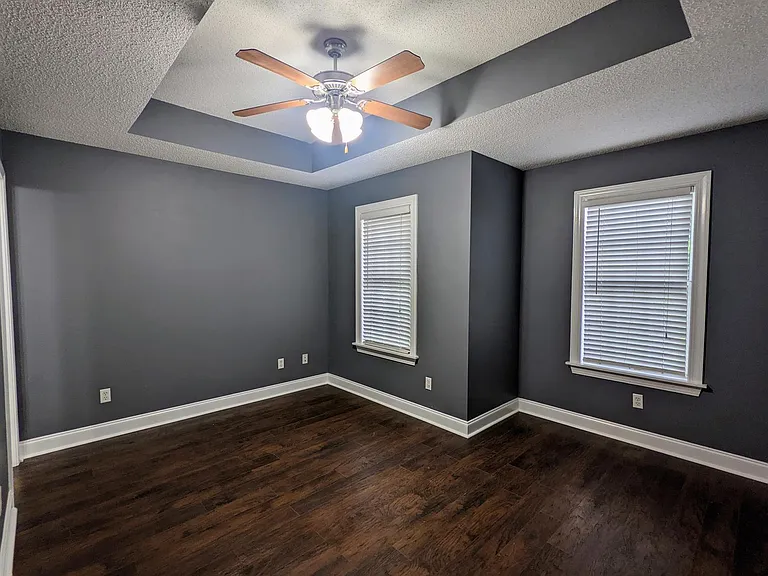 137 Greystone Blvd — Photo 17