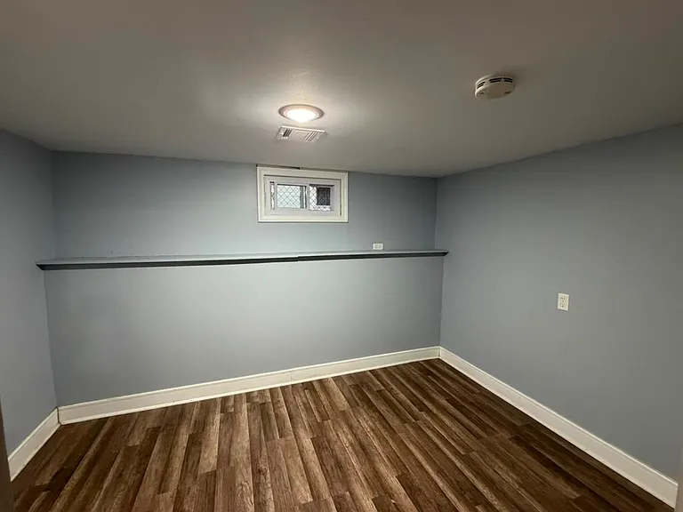 521 Burnham Rd — Photo 13