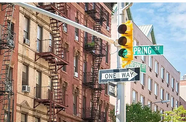 Rented by REAL New York | media 10