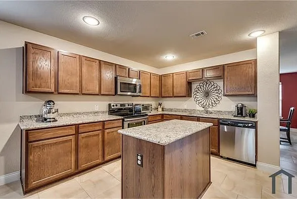 13034 Ambrose Dr — Photo 22