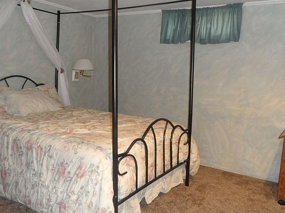 1 of 2 bedrooms down