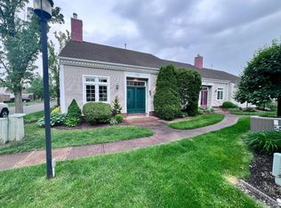 5 Rutland Ln #A, Monroe Township, NJ 08831