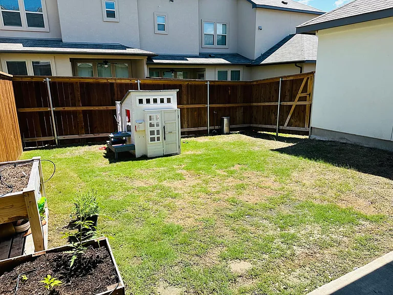 623 Parkline Dr — Photo 20
