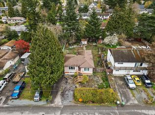 13627 Hilton Rd, Surrey, BC V3R5J5