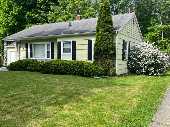 707 N Gordon St, Marshall, MI 49068