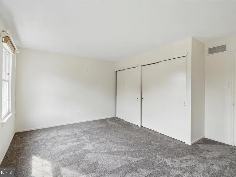1607 Barbara Dr — Photo 8