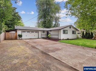 411 Oak St, Woodburn, OR 97071