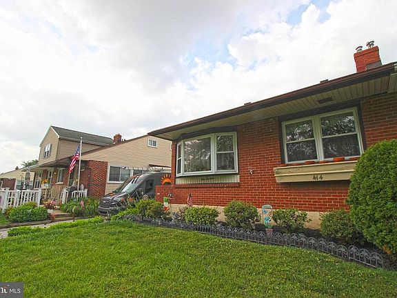 3rd image of 414 E Winona Ave