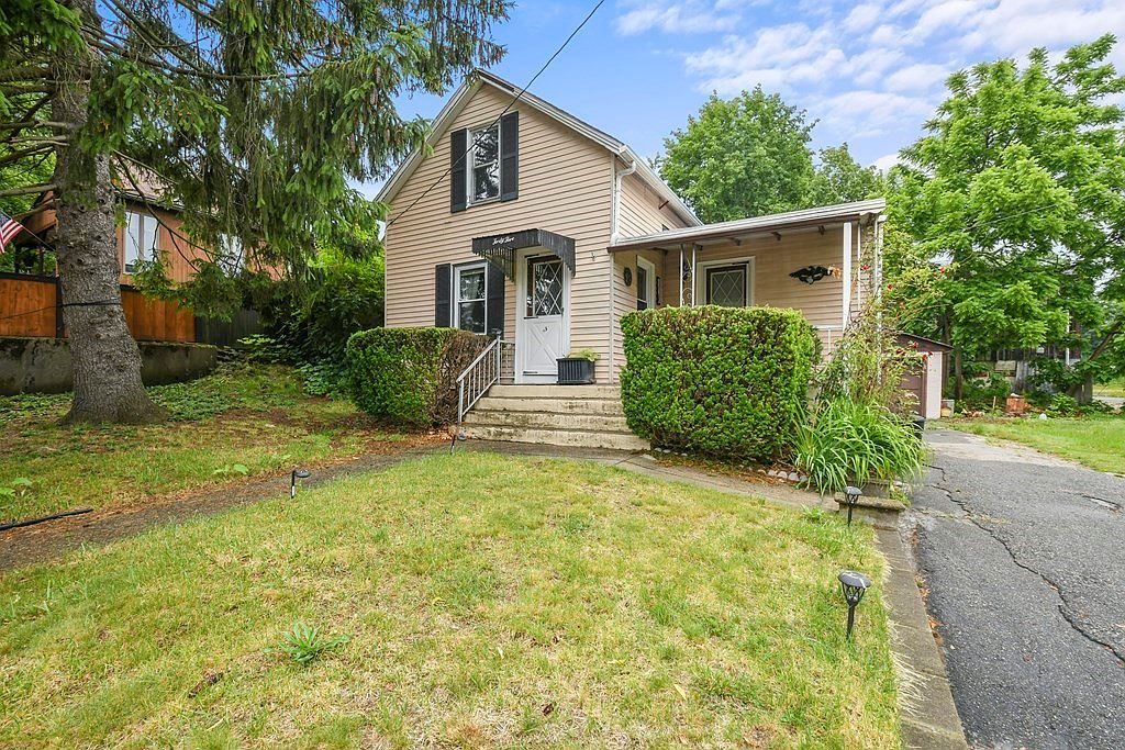 45 Carter Ave, Blackstone, MA 01504 MLS 73128331 Zillow