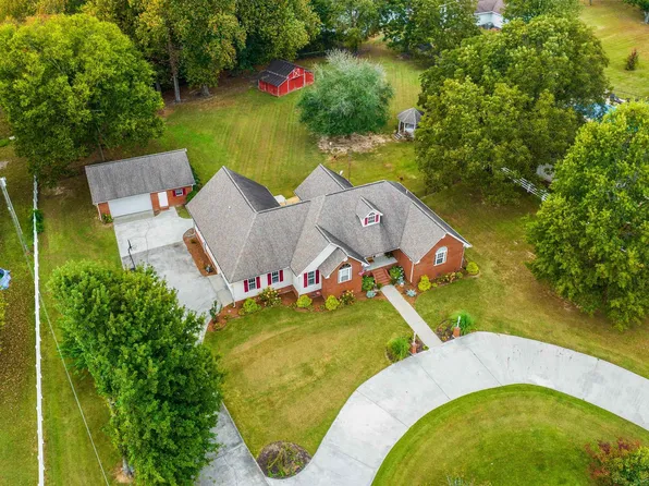 768 Brown Chapel Rd, Rainsville, AL 35986