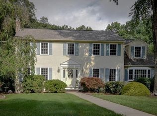 15 Hickory Hill Ln, Framingham, MA 01702