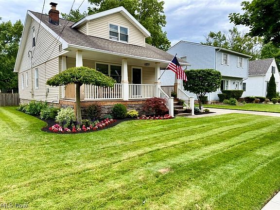 2nd image of 1383 Churchill Rd