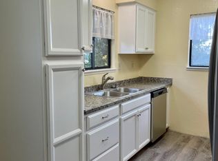 460 E O St APT B, Benicia, CA 94510