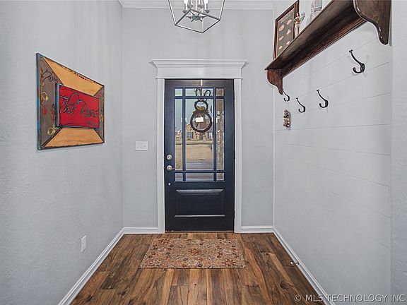 2nd image of 6903 S 4th St W