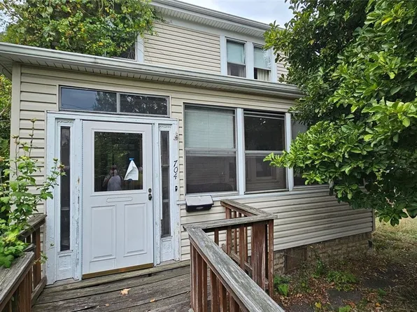 704 Lewis St, Brownsville, PA 15417