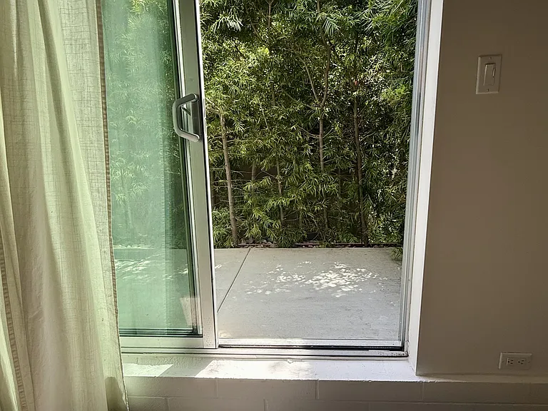 4405 W Point Loma Blvd — Photo 22