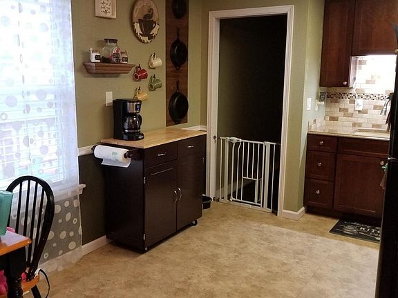 3rd image of 1308 Sesame Dr