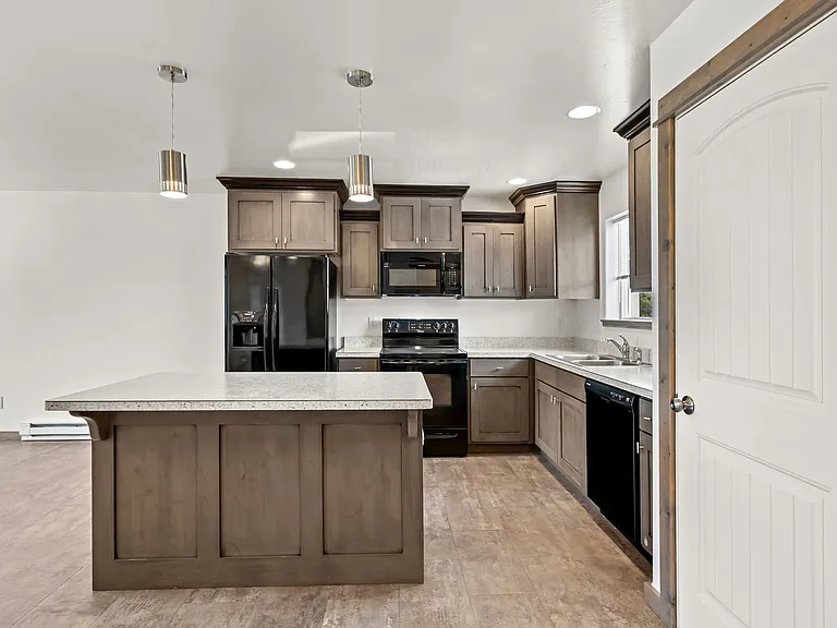 $1000 Off Move in Special, Ends June 16th! | Pet Friendly 3 Bedroom Apartments — Photo 13