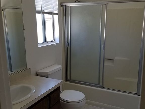 3rd image of 245 16th Pl APT 4