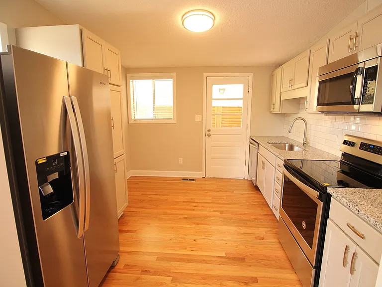 519 Bashford Rd — Photo 7