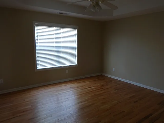 5966 Tate Dr — Photo 11