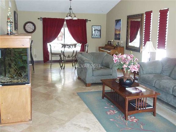 3rd image of 4820 Pinon Dr