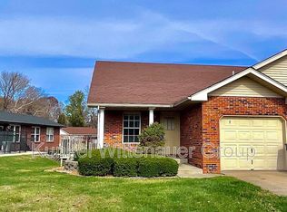 7 S Cherry Hls, Edwardsville, IL 62025