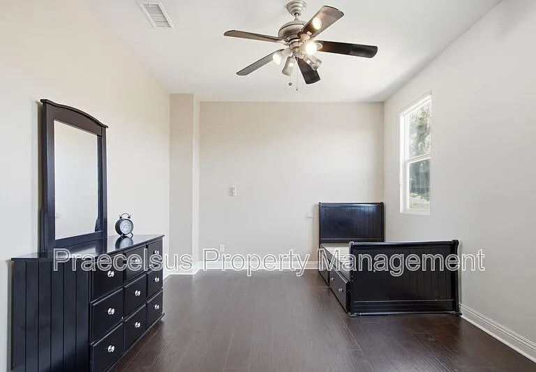 2792 Camphor Ct — Photo 19