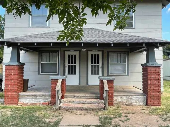 304 N 7th St, Tonkawa, OK 74653